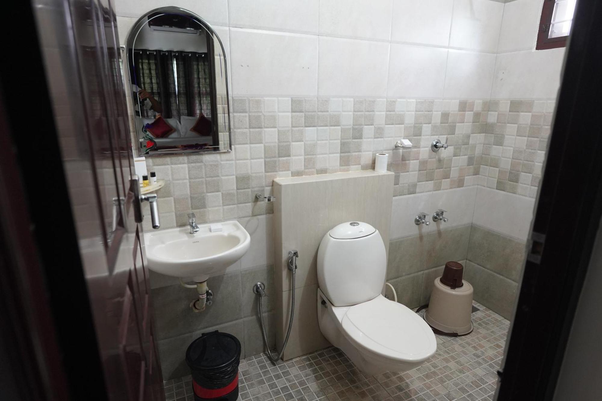 Swapna Home Suites Nedumbassery Værelse billede