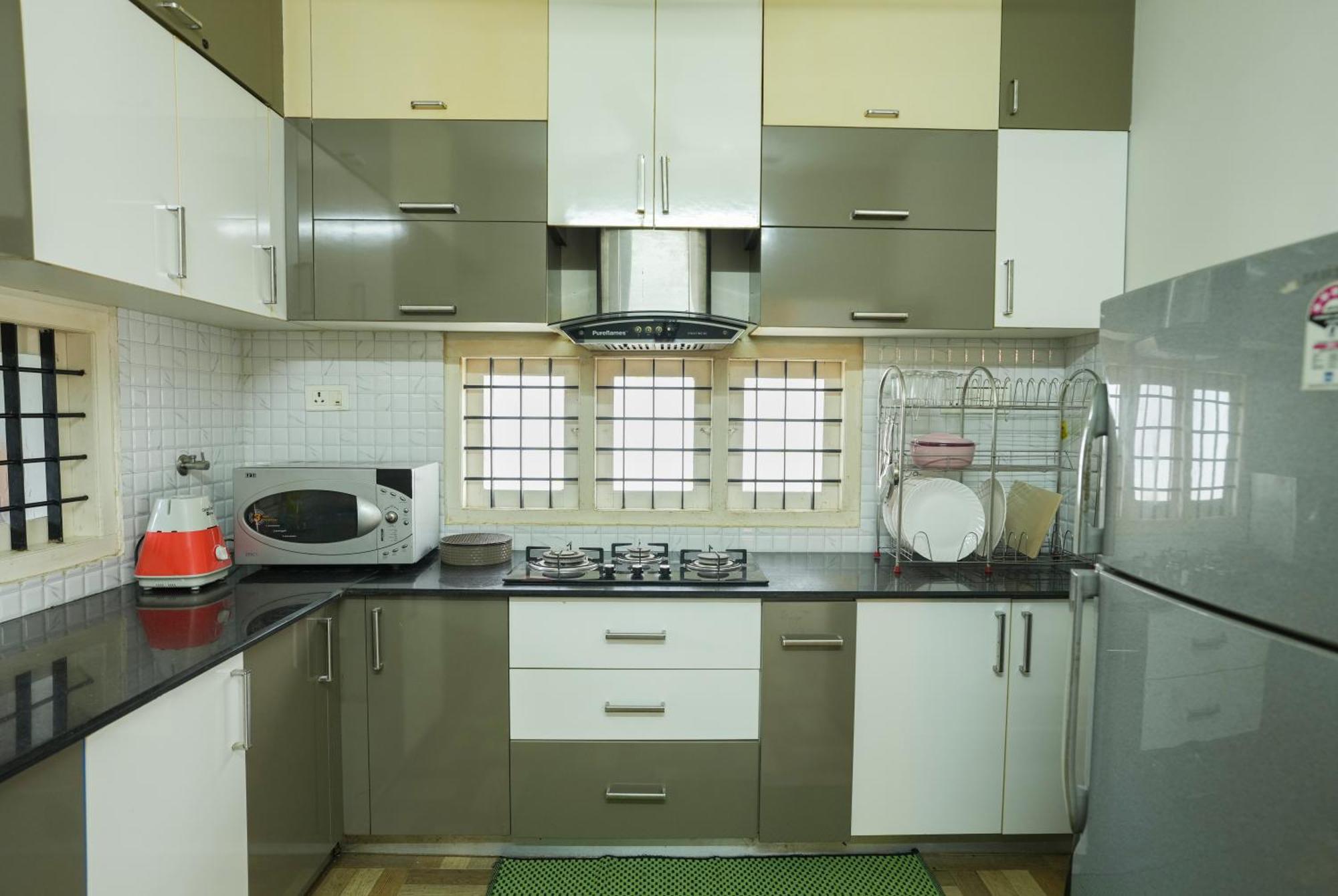 Swapna Home Suites Nedumbassery Eksteriør billede