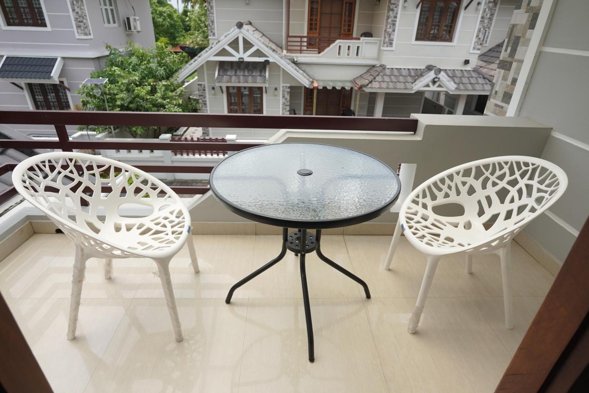 Swapna Home Suites Nedumbassery Eksteriør billede